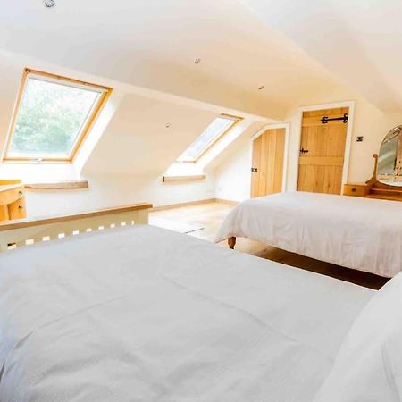 Four Bed Barn Conversion Junction 37 38 M1 Barnsley Exterior photo
