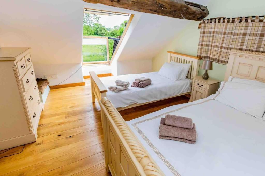 Four Bed Barn Conversion Junction 37 38 M1 Barnsley Exterior photo
