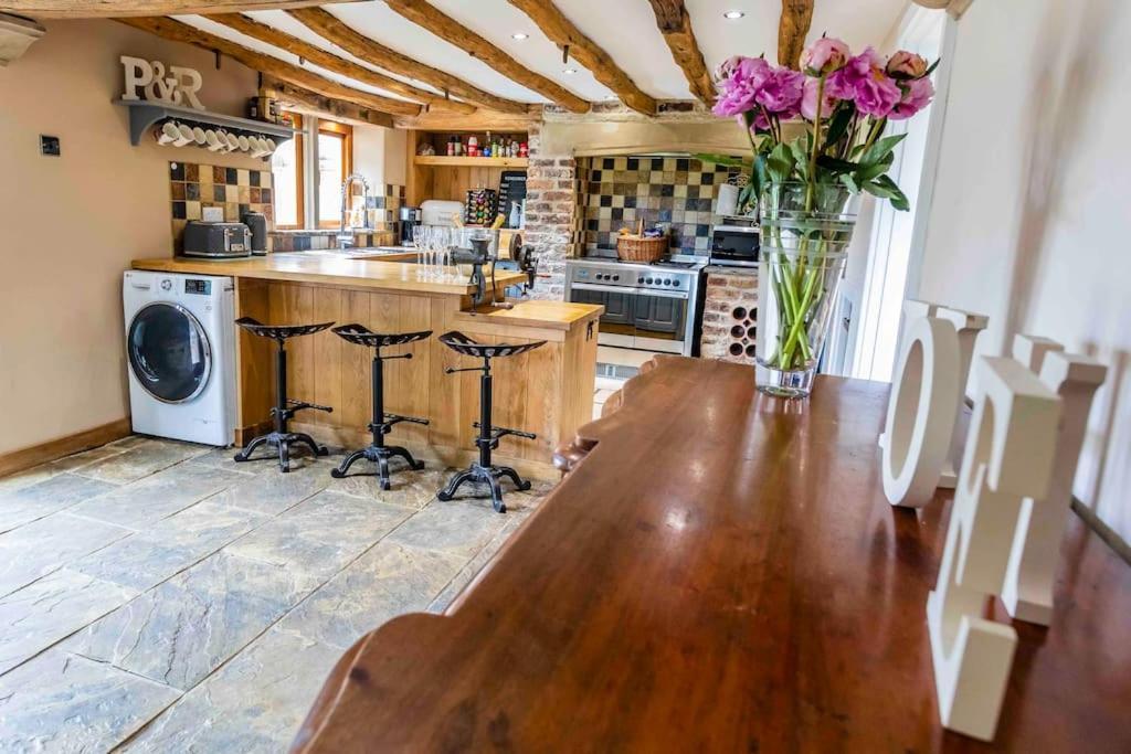 Four Bed Barn Conversion Junction 37 38 M1 Barnsley Exterior photo